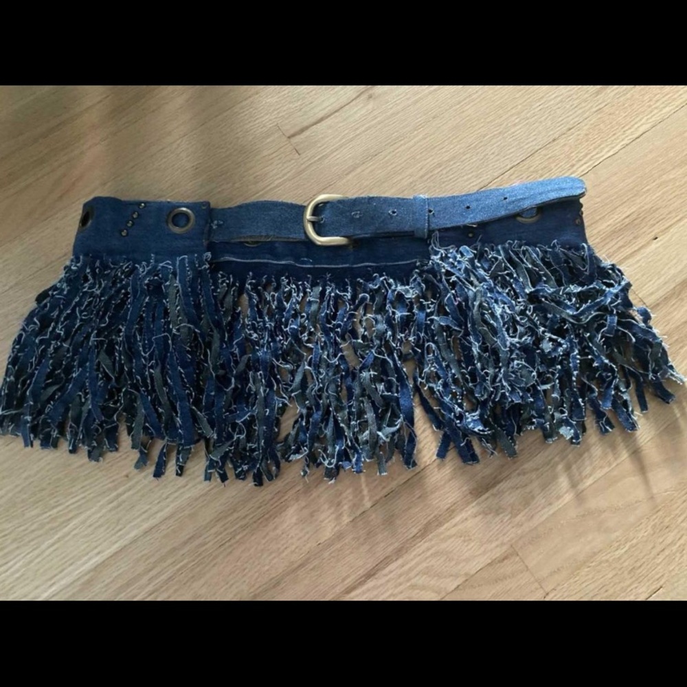 Stylish Blue Fringe Belt